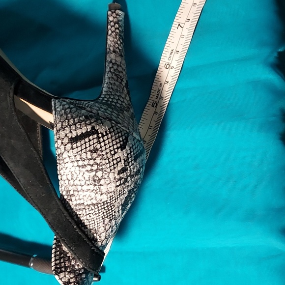 WHBM Leather pumps - Sz9. Suede and Snake pattern FINAL - Picture 9 of 12